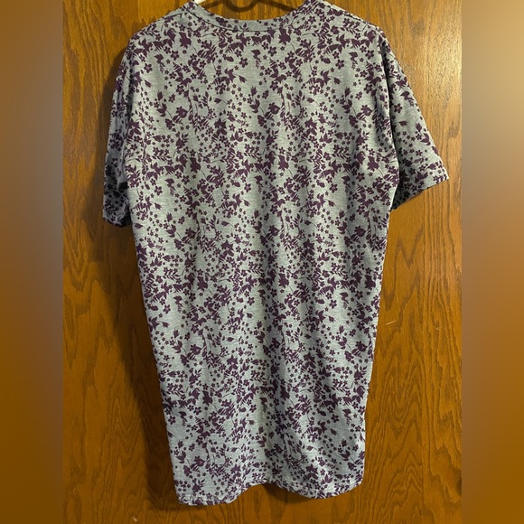 LuLaRoe Women’s Top Size Medium - Picture 2 of 5